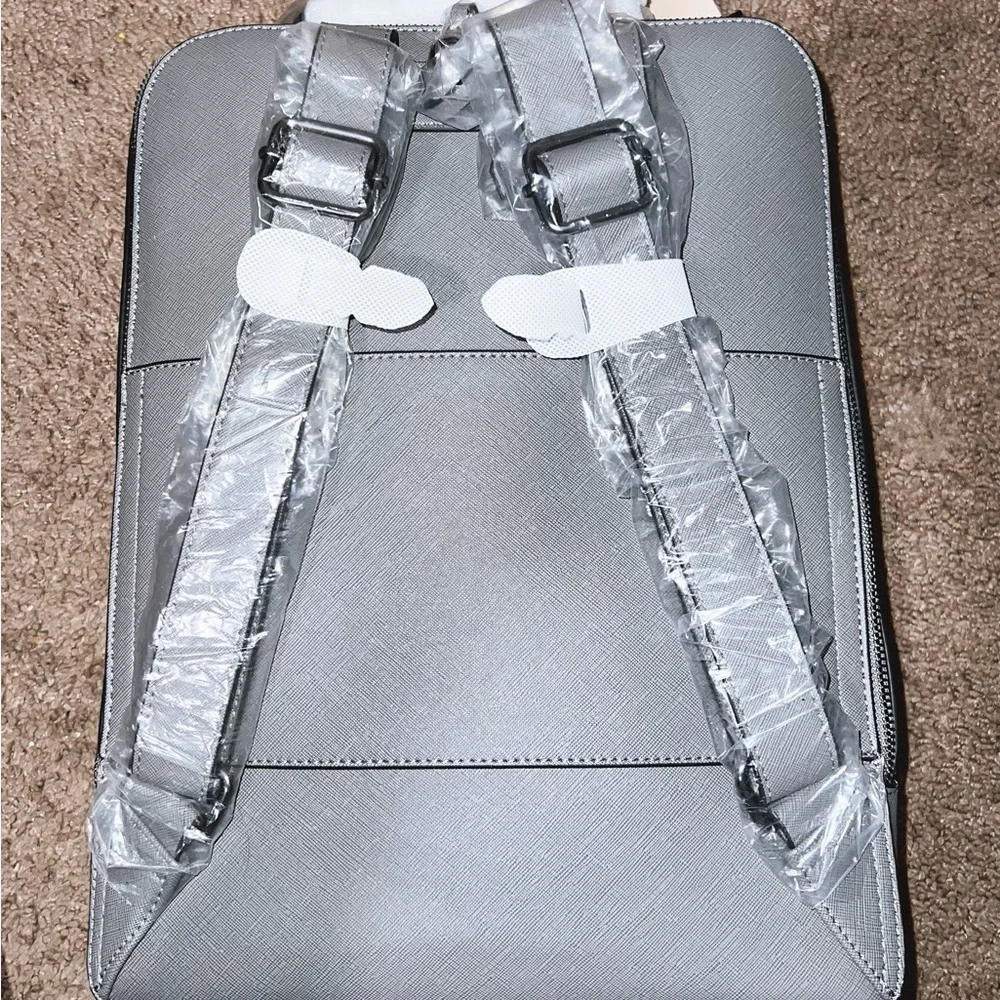 CALPAK Kaya Gray Laptop Bag NWT - Picture 3 of 6